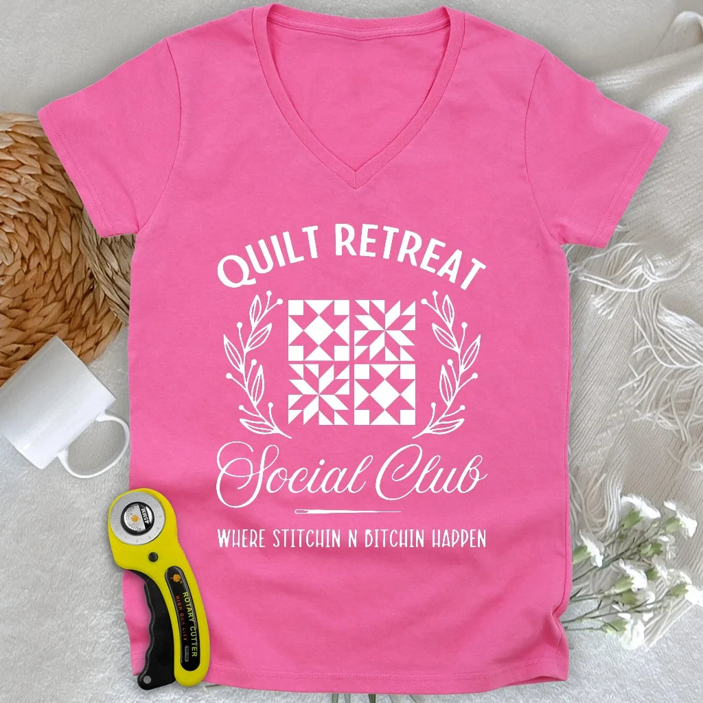 Quilt Retreat Lady V-neck