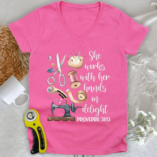 Work In Delight Lady V-neck