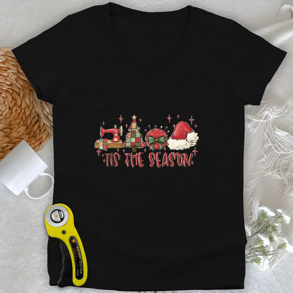 'Tis the season Lady V-neck