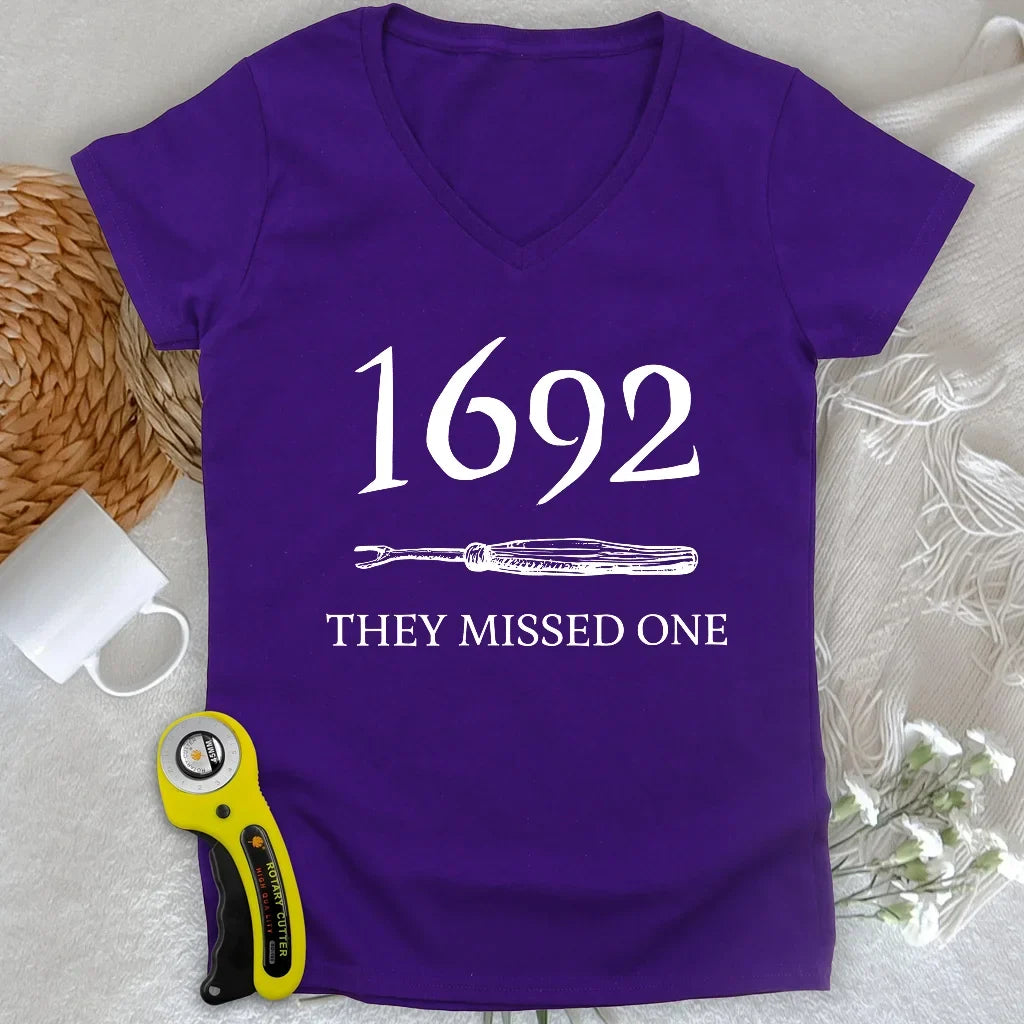 1692 Lady V-neck