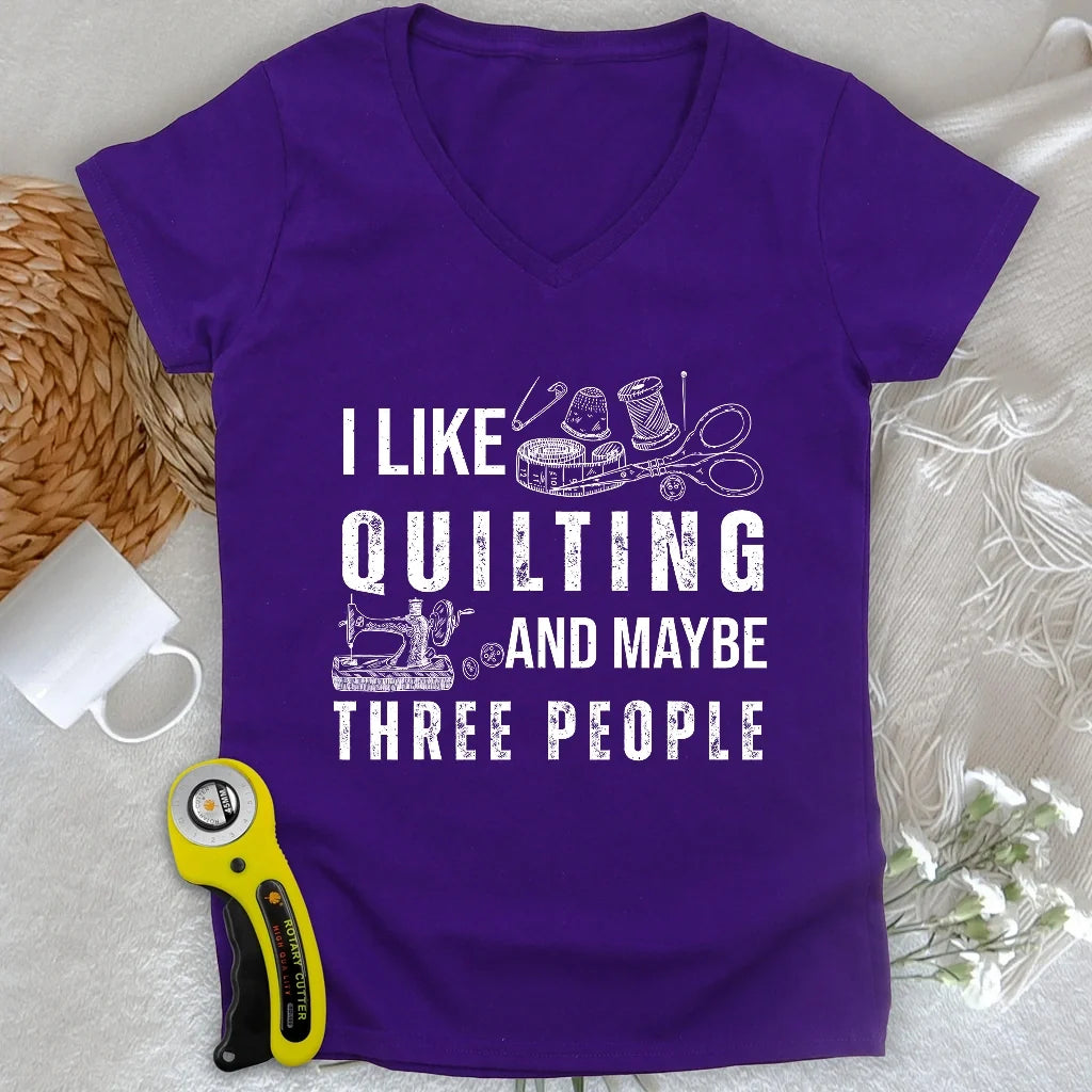 Quilting & 3 People Lady V-neck