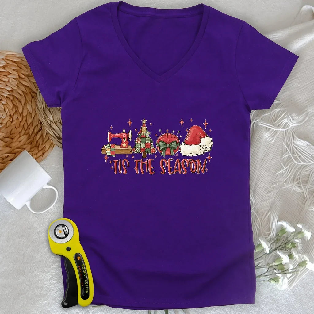 'Tis the season Lady V-neck