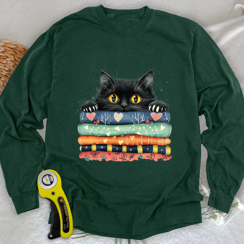 Cat On The Fabric Long Sleeve T-shirt
