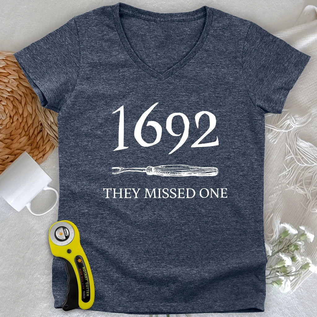1692 Lady V-neck