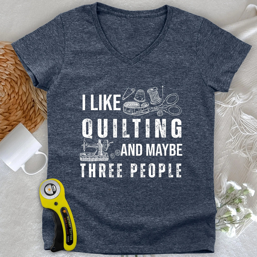 Quilting & 3 People Lady V-neck