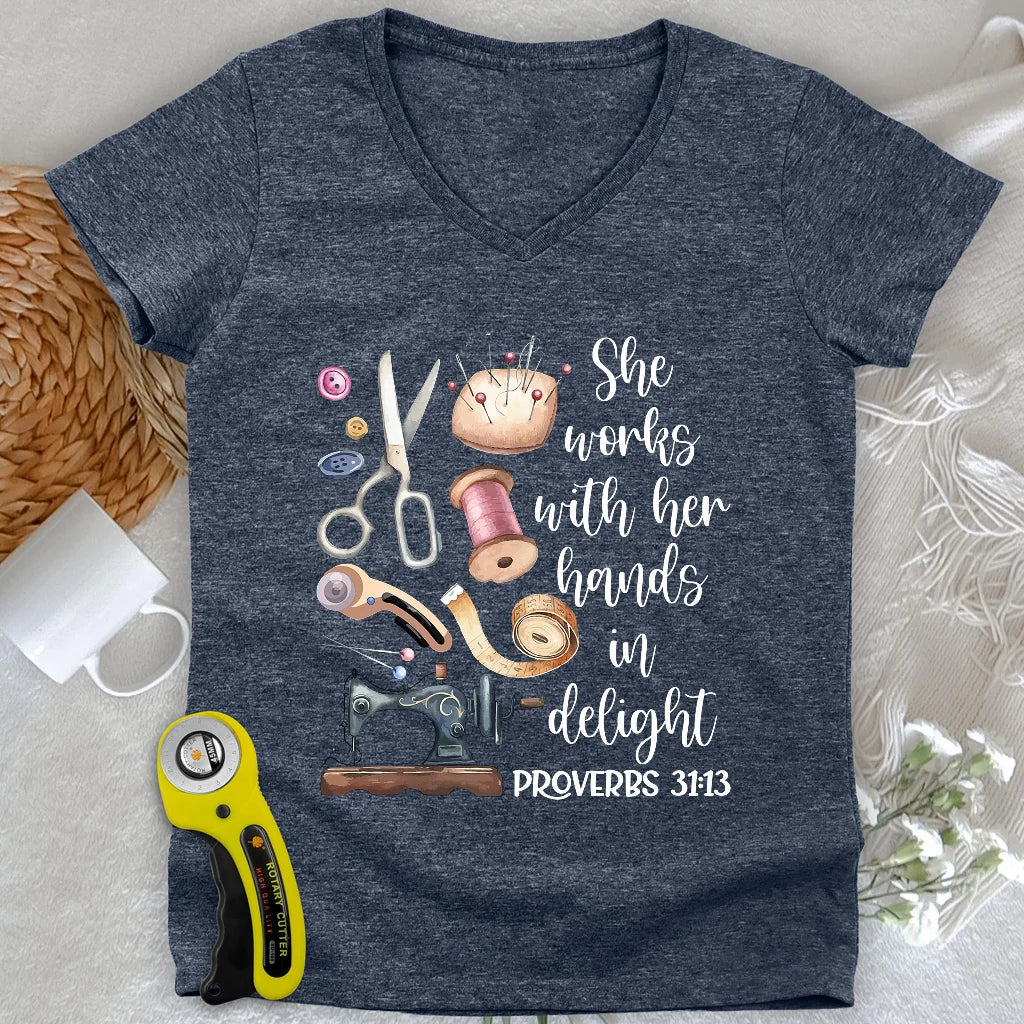 Work In Delight Lady V-neck