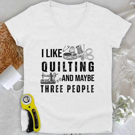 Quilting & 3 People Lady V-neck